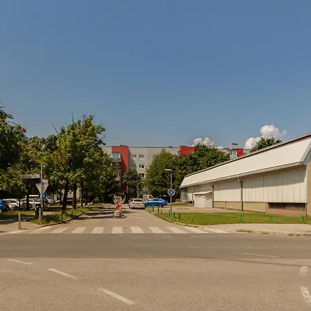 Cosy And Bright ليوبليانا