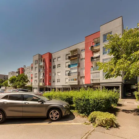 Cosy And Bright * Liubliana